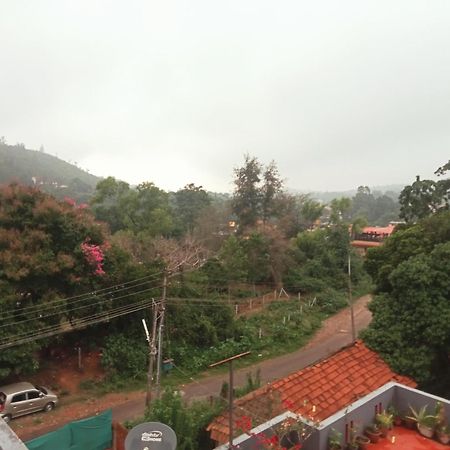 Eshwarkrupa Homestay Madikeri Εξωτερικό φωτογραφία
