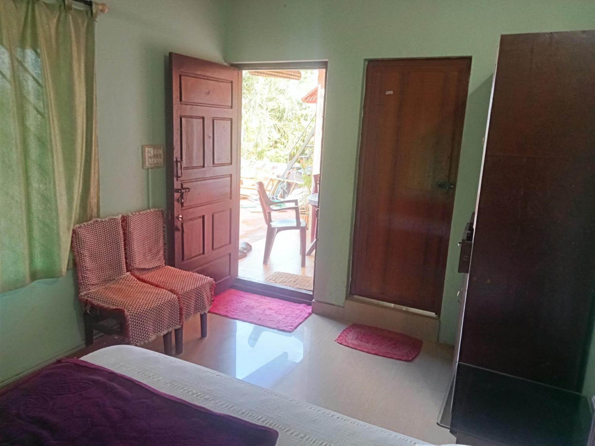Eshwarkrupa Homestay Madikeri Εξωτερικό φωτογραφία
